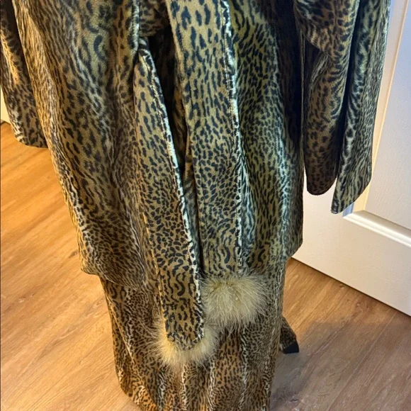 Leopard Print Hosanna Design Women's 2 Piece Skirt Suit Sz 2X - Picture 2 of 10